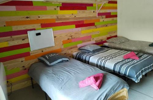 Remoulins Apartment | LE NID Appt 2 chambres Proche Pont du Gard