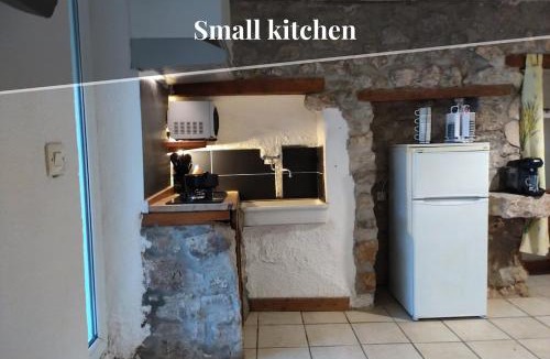 Cuges-les-Pins Apartment | Le Nid du Vigneron I Authentic escape