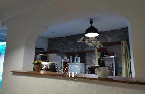 Cuges-les-Pins Apartment | Le Nid du Vigneron I Authentic escape