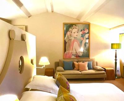Cucuron House | Le Pavillon de Galon