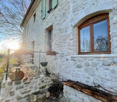 Forcalquier Apartment | le petit chalus grand gite
