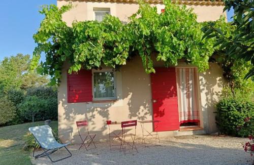 Saint-Saturnin-les-Apt House | Le Petit Mas des Hauts de Beyssan, Maison de vacances avec piscine privative pour 2 personnes