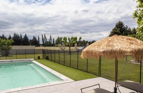 Eyragues Villa | Le Petit Mas Rey