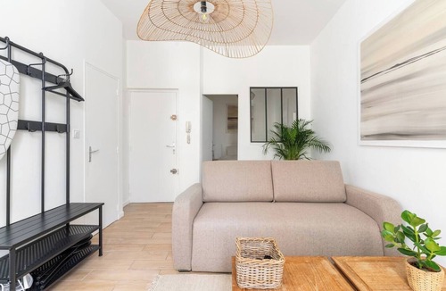 Noailles Apartment | Le St Fée - Apartment with wet room