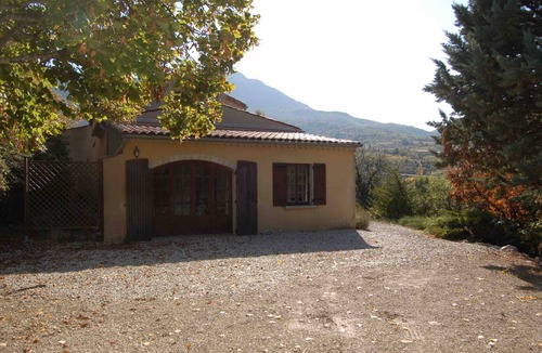La Roche-sur-le-Buis House | Le Toupin, Provencal farmhouse