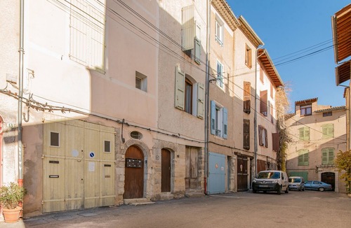 Riez Apartment | Le Verdon - Superbe appt vue montagne
