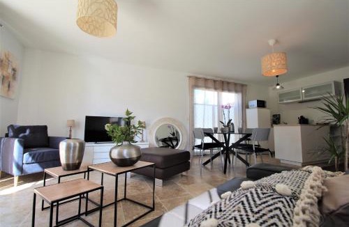 L'Isle-sur-la-Sorgue Apartment | Les Bastidons de l'Isle - Le Seguret - 3 étoiles