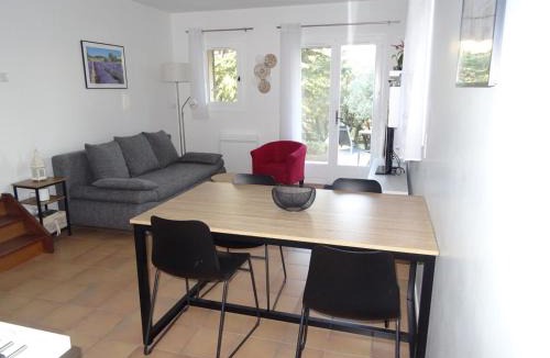 Lioux House | LES CISTES