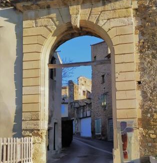 Grillon Apartment | LES JARRES BLEUES