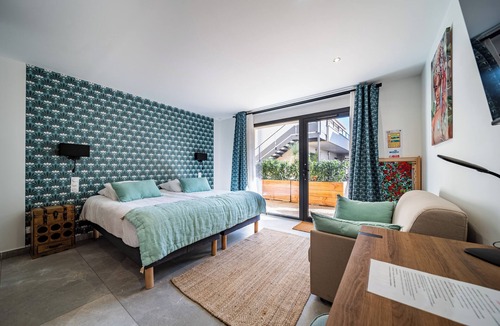 Cabrieres-d'Avignon Hotel | Les Loges du Luberon