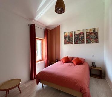 Les Mees House | Les maisons de Lina