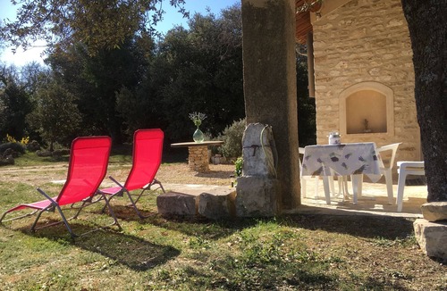 Saignon Cottage | little house "le cabanon" in the heart of the luberon