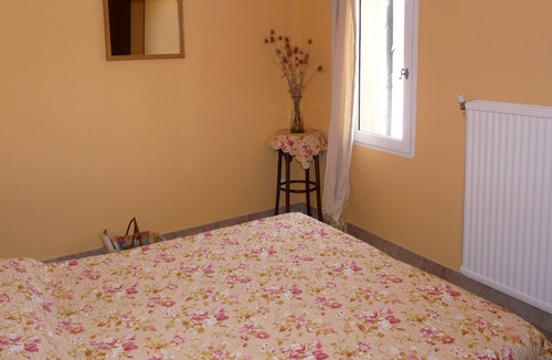 Ollieres Cottage | Lodging "CYPRES" 4 pers the vineyards of Provence