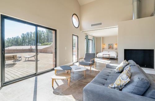 La Cadiere-d'Azur Apartment | Loft d'architecte au coeur d'un domaine viticole