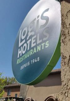Mollans-sur-Ouveze Hotel | Logis Hôtels Le Saint Marc