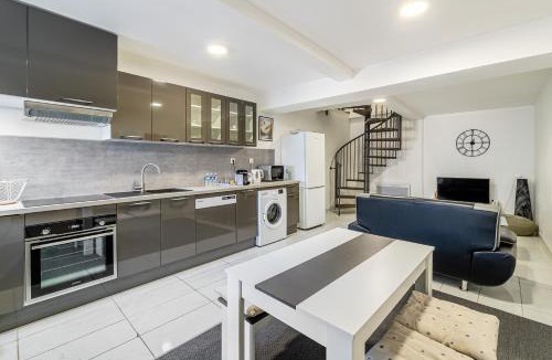 Les Chutes Lavie Apartment | Lou Palmieri
