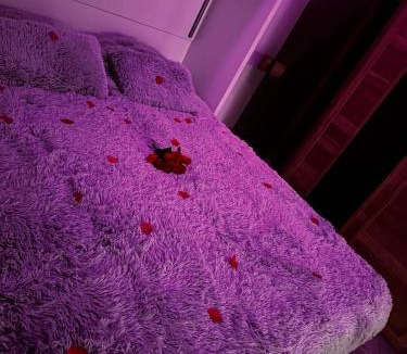 Peyruis Hotel | Love Room - Le Parad'Ysi
