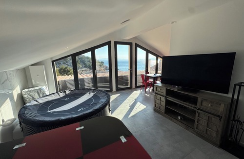 Niolon Apartment | Love room with magnificent sea view