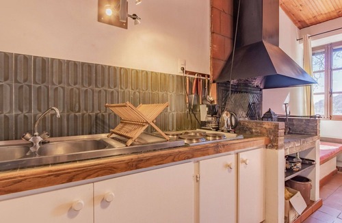 Puimichel Villa | Lovely apartment in villa for 4 guests with WIFI, patio, pets allowed and panoramic view