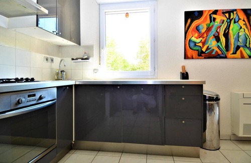 Orange Apartment | Lovely apartment in Orange with kitchen
