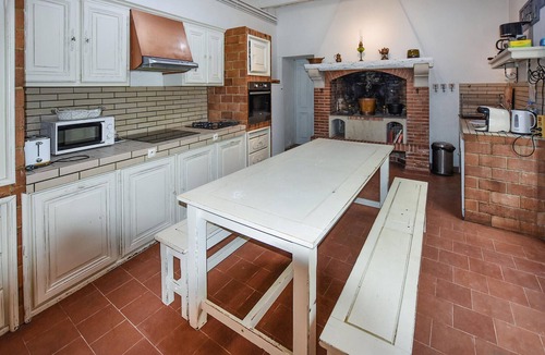Entraigues-sur-la-Sorgue House | Lovely home in Entraigues-sur-la-Sorg