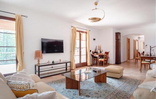 Saint-Maximin-la-Sainte-Baume House | Lovely Home In Saint-Maximin-La-Saint