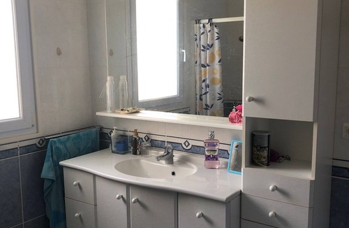 Pierrevert Apartment | Lovely room in Provence 5 minutes from the golf course, 50 meters from the tennis court.