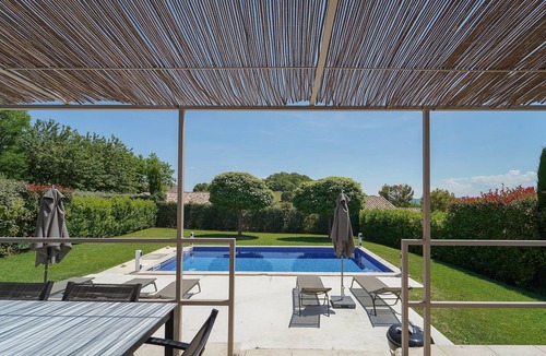 Forcalquier House | Luberon Contemporary house with heated pool in a 4-star resort