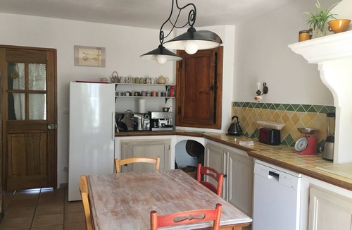 Pertuis House | Luberon Park - House with private pool on plot of 10,000 m2 without screws