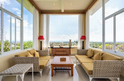 Kampial Villa | Luxurious 6 Bed Villa, Prime Location Nusa Dua