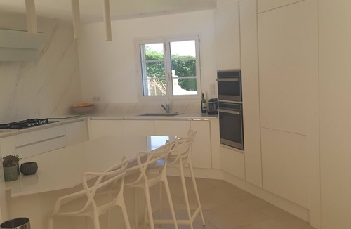 Cabries Villa | Luxurious villa with pool and fireplace in the heart of the Aix countryside