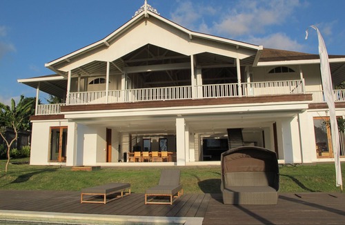 Padonan Villa | Luxury 6+2 bedroom private villa Canggu