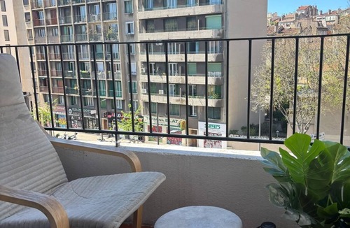 4th Arrondissement Apartment | Luxury at your fingertips: private Jacuzzi, chic decor & unforgettable moments