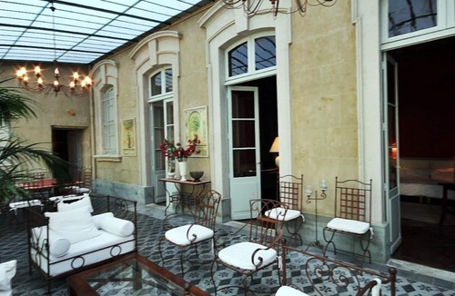 Avignon City Centre Apartment | Luxury Roomy Apartment In The Historical Center