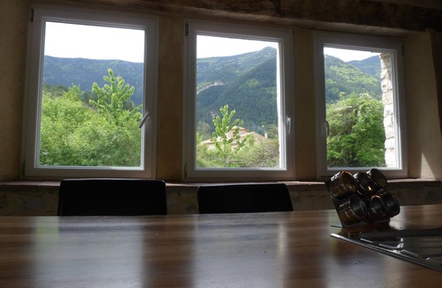 Savoillan House | LUXURY SHEEPFOLD AT THE FOOT OF VENTOUX WITH REFINED AND ORIGINAL DECORATION