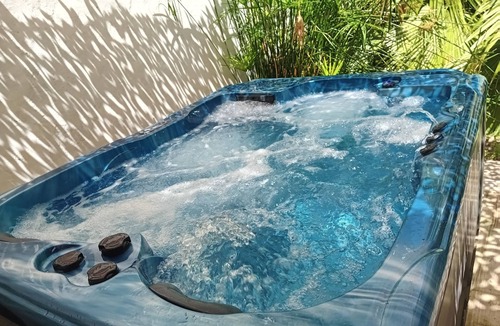 Saint-Gilles Apartment | Métairie en Camargue au Bord du Petit Rhône Avec Jacuzzi
