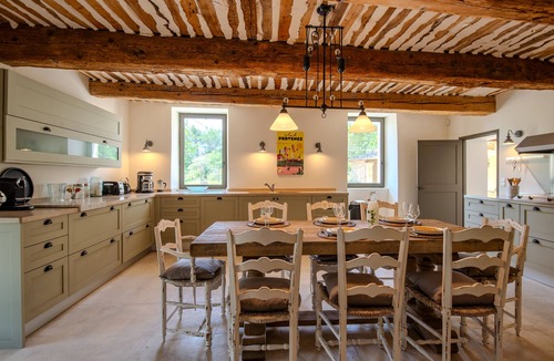 Saint-Saturnin-les-Apt Other | Magnifique Bastide de 8 Chambres, Piscine Chauffée, Gym, vue Imprenable