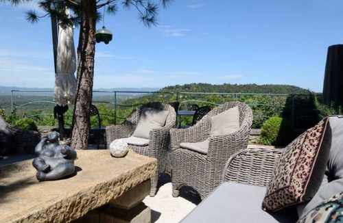 Menerbes House | Magnificent House and Tower on Top of Menerbes with 360° Views