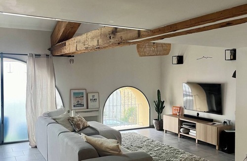 Saint-Chamas House | Magnificent Loft near town center