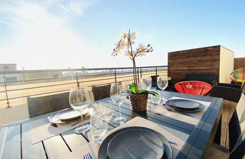 Les Chutes Lavie Apartment | Magnificent Roof-Top apartment with sea view and 2 parking spaces.