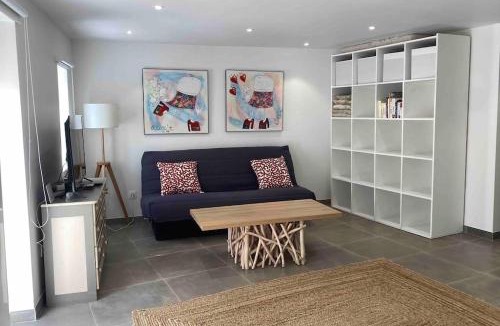 Peyrolles-en-Provence House | Magnifique studio indépendant 35m2 proche du lac et au coeur du village