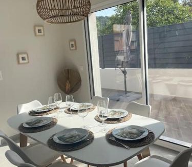 Alleins Villa | Magnifique villa avec piscine extérieure