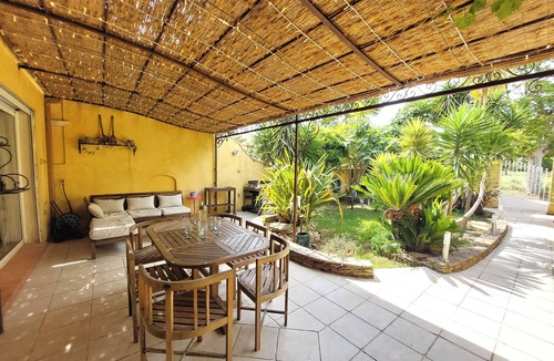 Les Bormettes House | Maison 120m² à 400m de la Plage: Terrasse, Plancha, Jardin, Vtt, Parking Privé