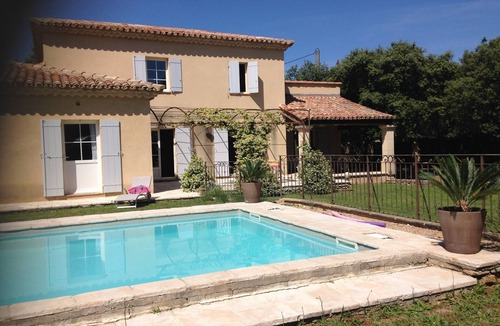 Vers-Pont-du-Gard House | Maison Avec Piscine Dans un Village