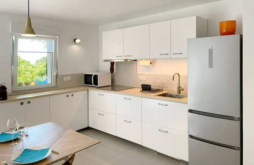 Aix-en-Provence House | Maison Dans la Campagne Aixoise