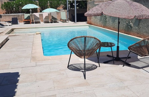 La Bouverie House | Maison Moderne Avec Piscine Privée Chauffée, et Proche Commerces