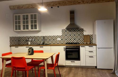 Caromb House | MaisonAdèle