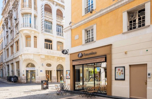1st Arrondissement Apartment | MaisonMars Le Complexe Les Petits Pavillons