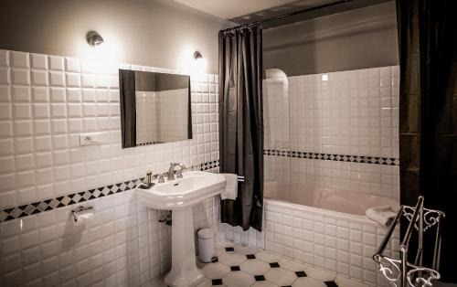 Tarascon Bed & Breakfast | Mas d'Arvieux