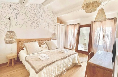 Lioux House | Mas de Florette: Your Provencal haven in Lioux